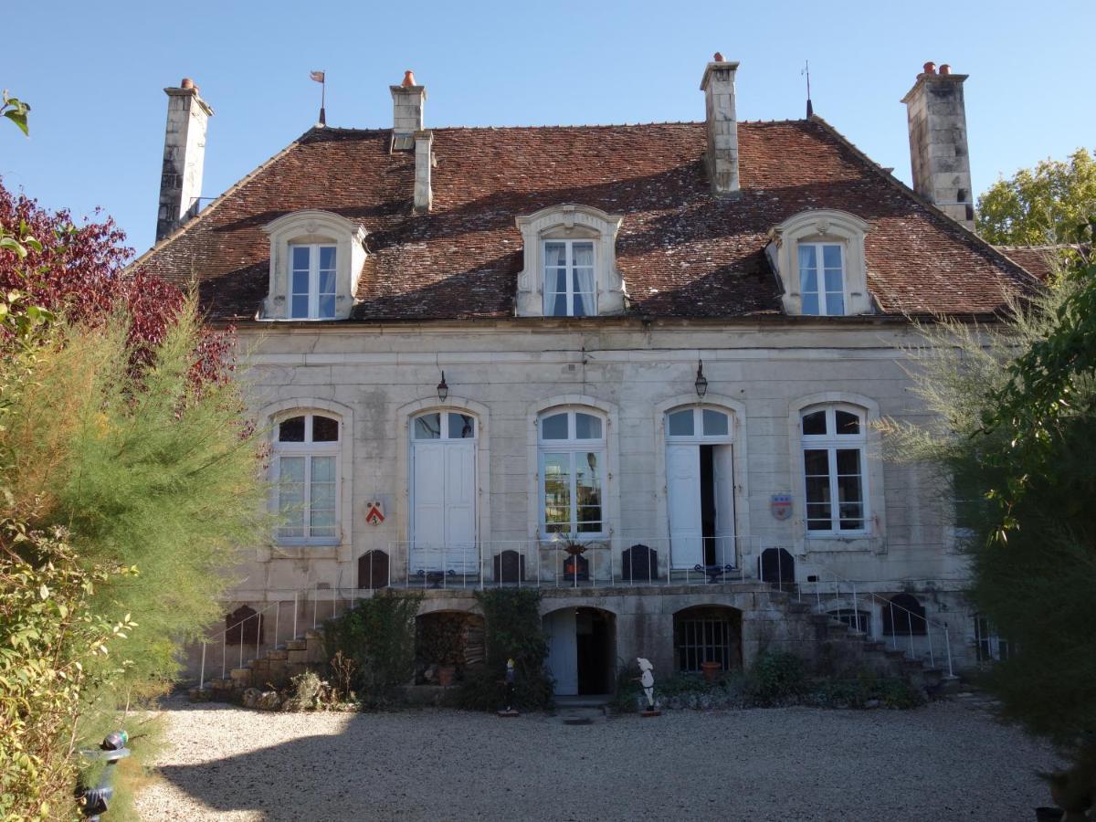 Bed and Breakfast Le Chevalier D'Eon Тоннер Экстерьер фото
